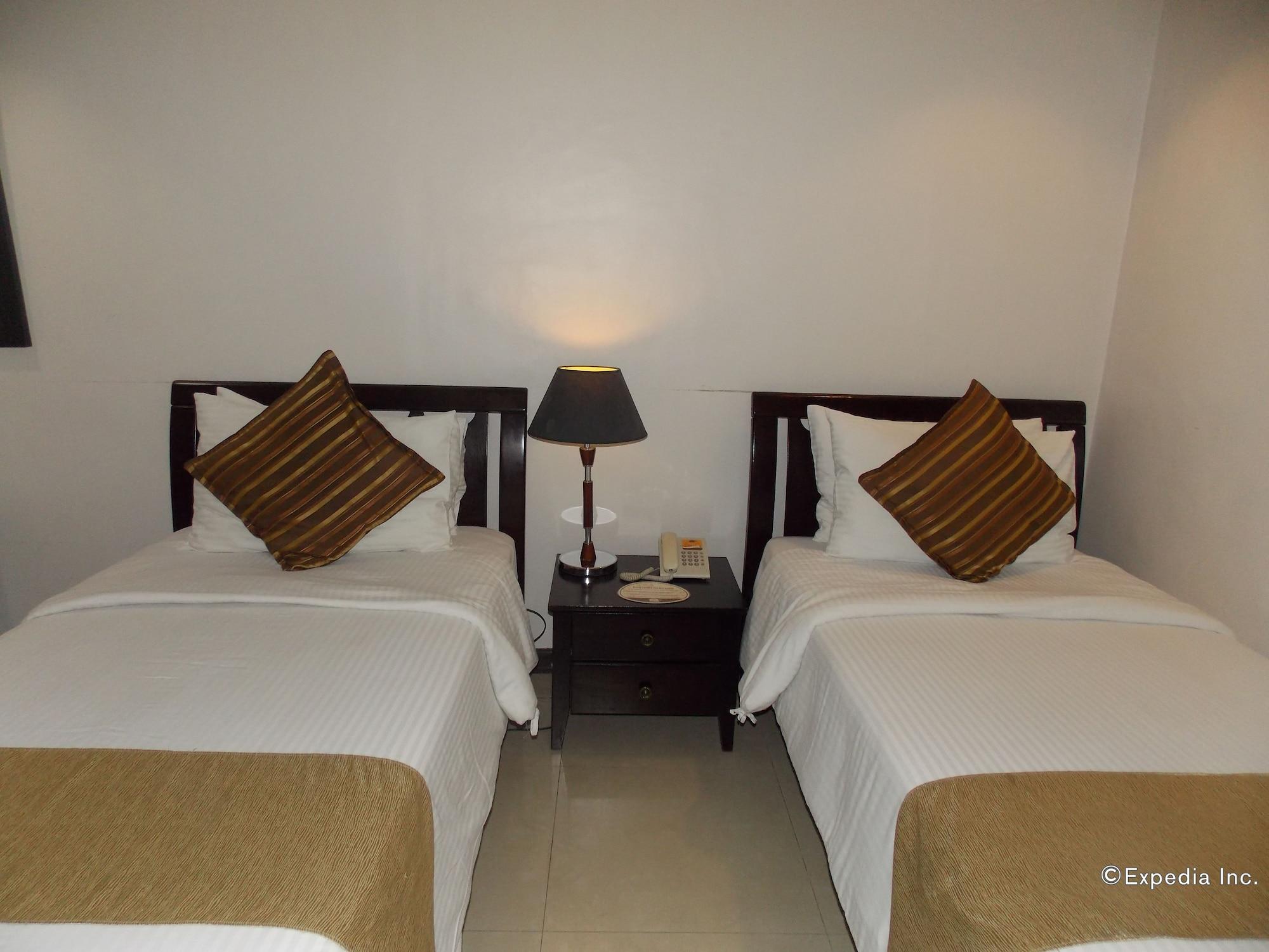 The Suites At Calle Nueva Bacolod Extérieur photo