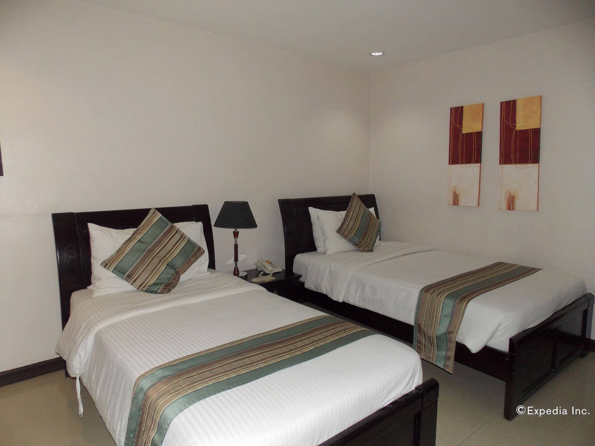 The Suites At Calle Nueva Bacolod Extérieur photo