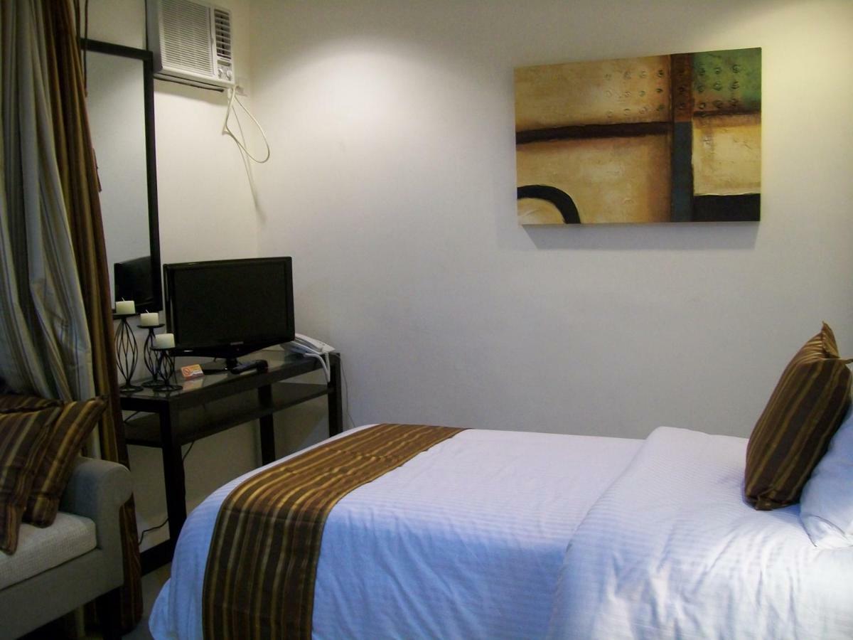 The Suites At Calle Nueva Bacolod Extérieur photo